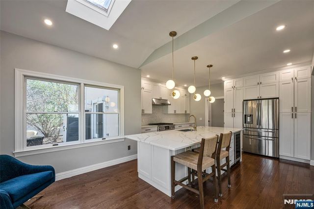 33 Country Club Road, Tenafly, NJ 07670