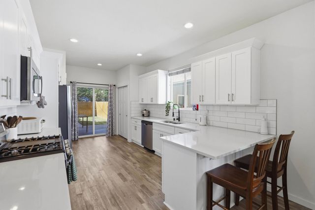 1525 W Fairview Ave, Spokane, WA 99205