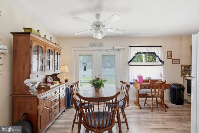 181 LOWER ORCHARD DR, Levittown, PA 19056