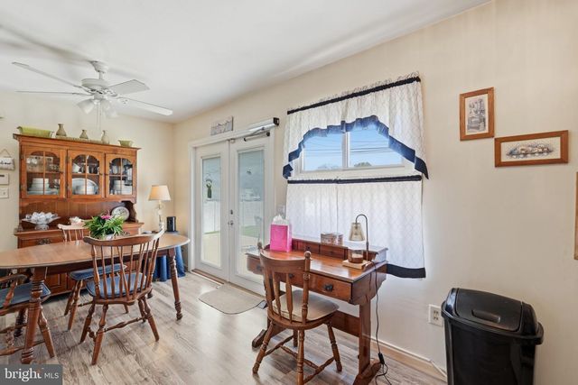 181 LOWER ORCHARD DR, Levittown, PA 19056