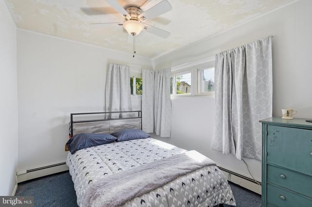 181 LOWER ORCHARD DR, Levittown, PA 19056