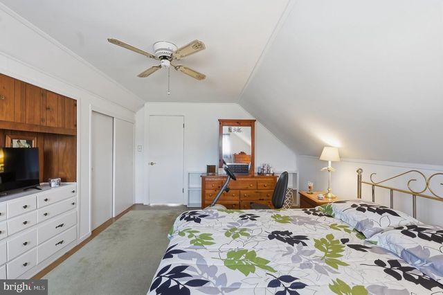 181 LOWER ORCHARD DR, Levittown, PA 19056