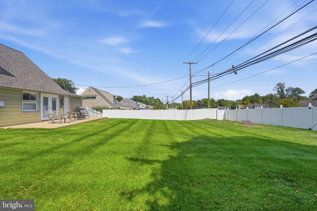 181 LOWER ORCHARD DR, Levittown, PA 19056