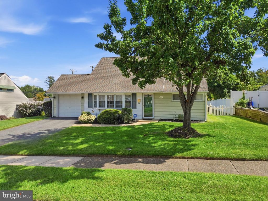 181 LOWER ORCHARD DR, LEVITTOWN, PA 19056 — photo 3