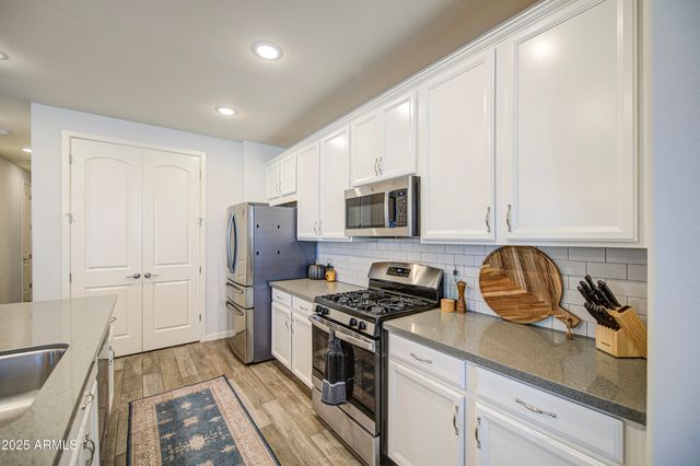 18742 W MONTEBELLO Avenue, Litchfield Park, AZ 85340