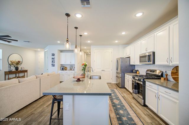 18742 W MONTEBELLO Avenue, Litchfield Park, AZ 85340