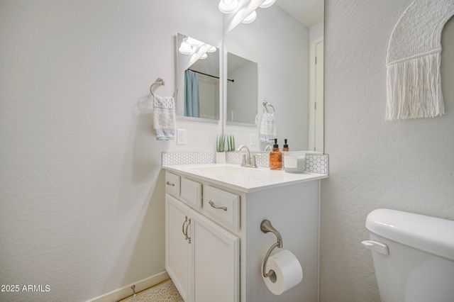 18742 W MONTEBELLO Avenue, Litchfield Park, AZ 85340