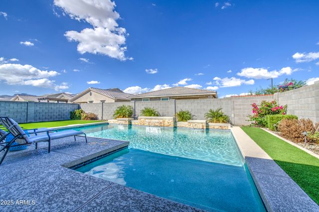 18742 W MONTEBELLO Avenue, Litchfield Park, AZ 85340