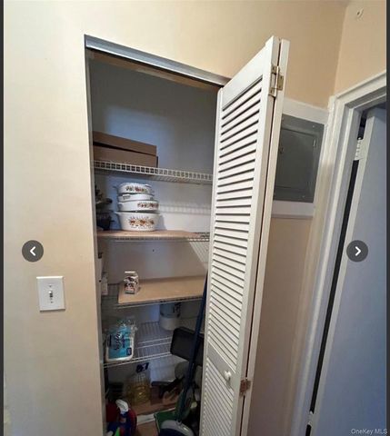 82-34 Langdale Street 142A, Floral Park, NY 11040