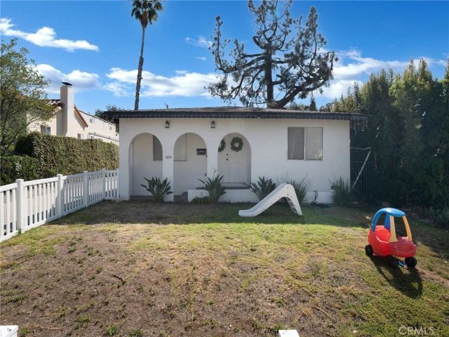 1428 N Hill Ave, Pasadena, CA 91104