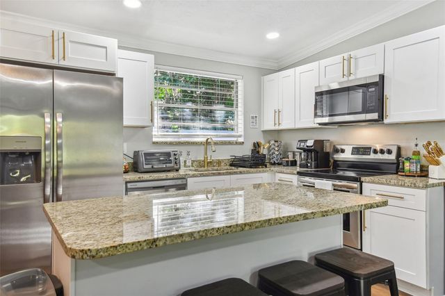 414 JOYCE AVENUE, Temple Terrace, FL 33617