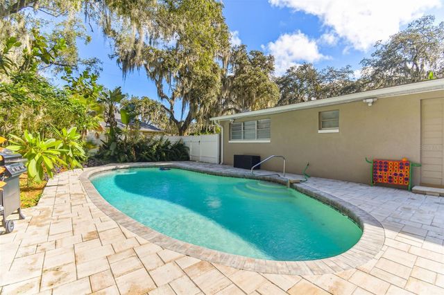 414 JOYCE AVENUE, Temple Terrace, FL 33617