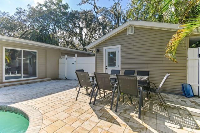 414 JOYCE AVENUE, Temple Terrace, FL 33617
