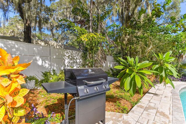 414 JOYCE AVENUE, Temple Terrace, FL 33617