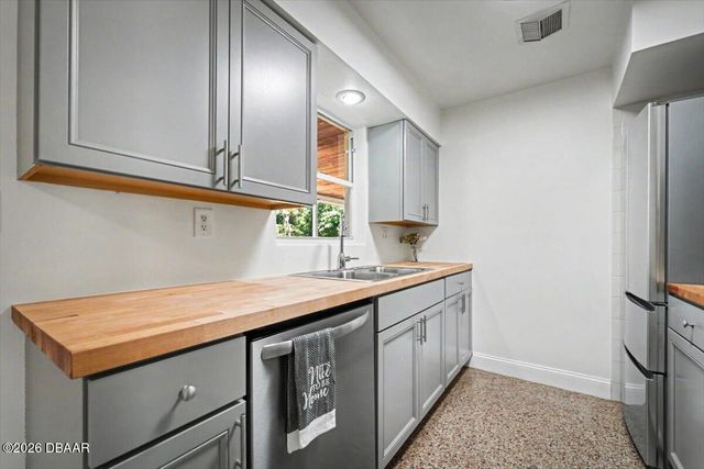 213 Lynnhurst Drive, Ormond Beach, FL 32176