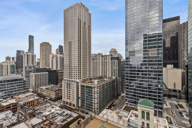 345 N LASALLE Street 2405, Chicago, IL 60654
