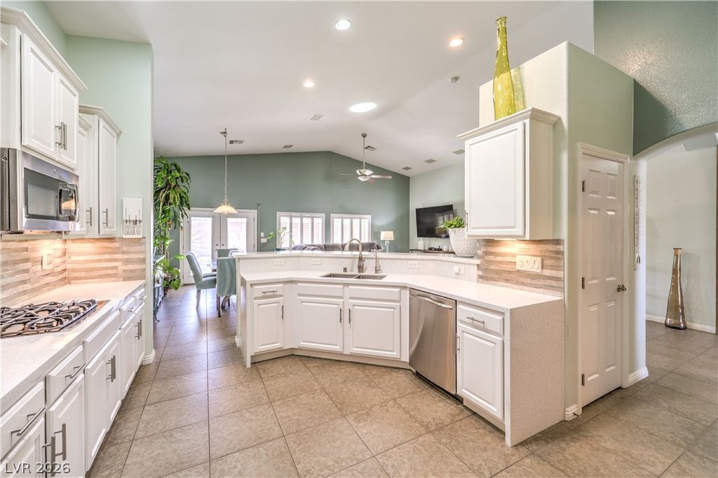 8327 Bowman Woods Circle, Las Vegas, NV 89129 — photo 5