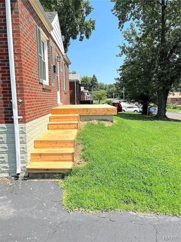 5419 College Avenue, Jennings, MO 63136