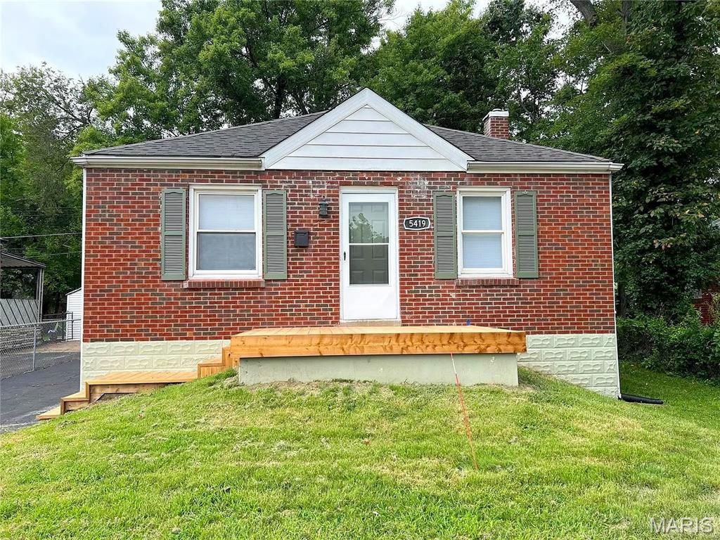 5419 College Avenue, Jennings, MO 63136