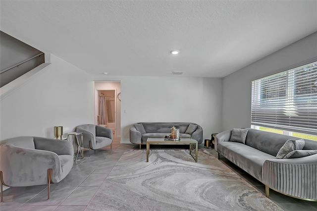 7737 ROSEWOOD GARDEN LOOP, Tampa, FL 33637