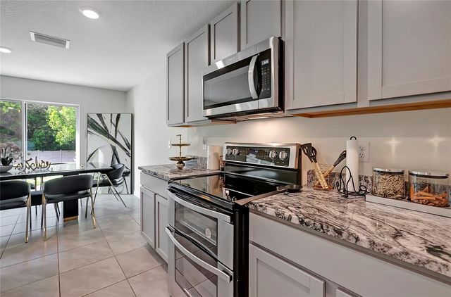 7737 ROSEWOOD GARDEN LOOP, Tampa, FL 33637