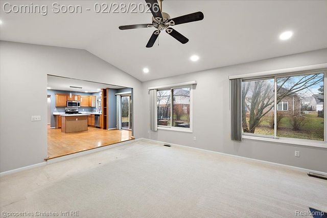 3210 Davenport Lane, Rochester Hills, MI 48309