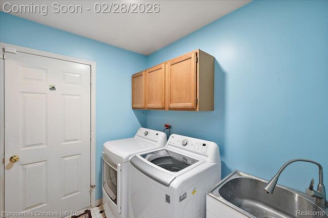 3210 Davenport Lane, Rochester Hills, MI 48309