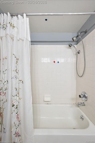 3210 Davenport Lane, Rochester Hills, MI 48309