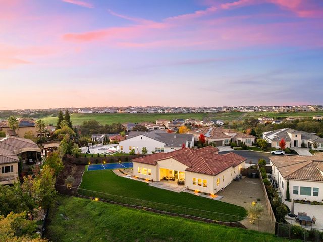 913 Rustic Elm Ct, Rocklin, CA 95765