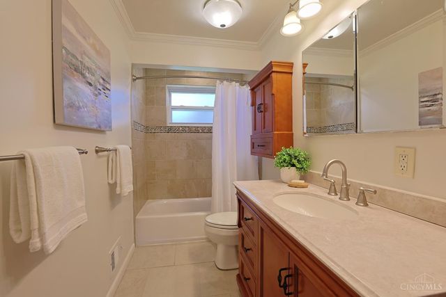 4989 Doughman Court, Blue Ash, OH 45242