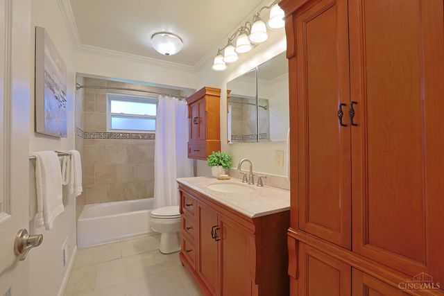 4989 Doughman Court, Blue Ash, OH 45242