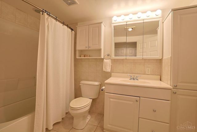 4989 Doughman Court, Blue Ash, OH 45242