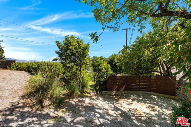 2231 Moore Street, Los Angeles, CA 90039