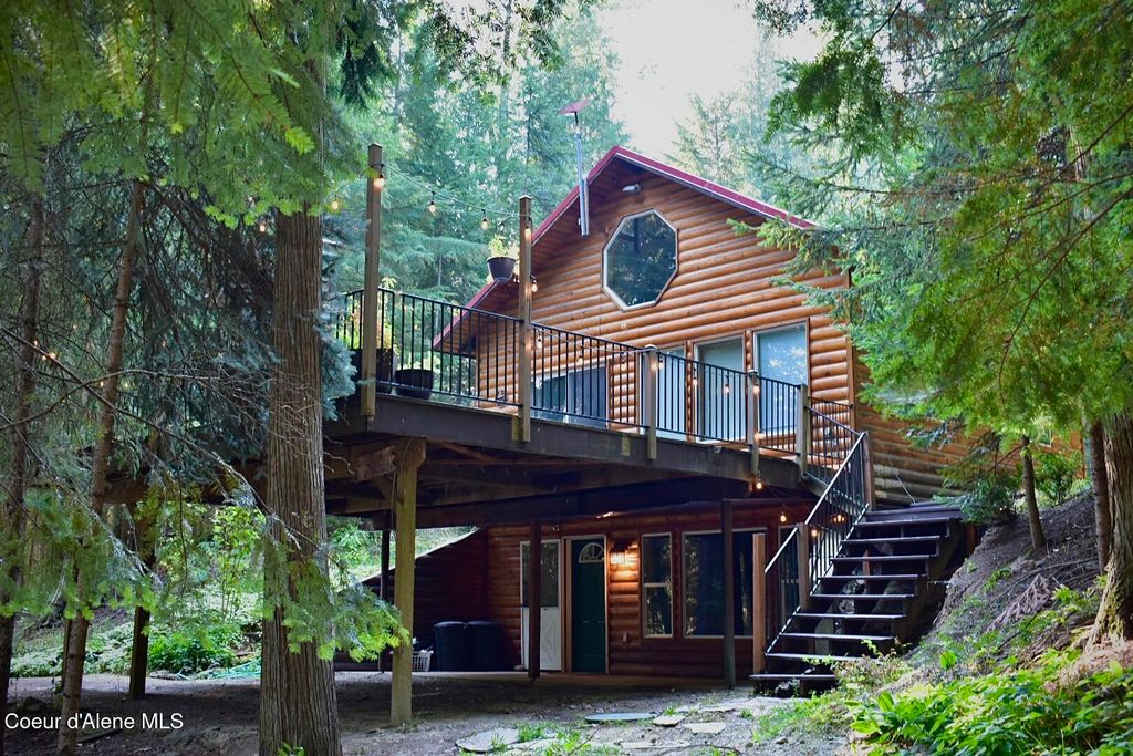 294 Fall Creek Rd, Naples, ID 83847