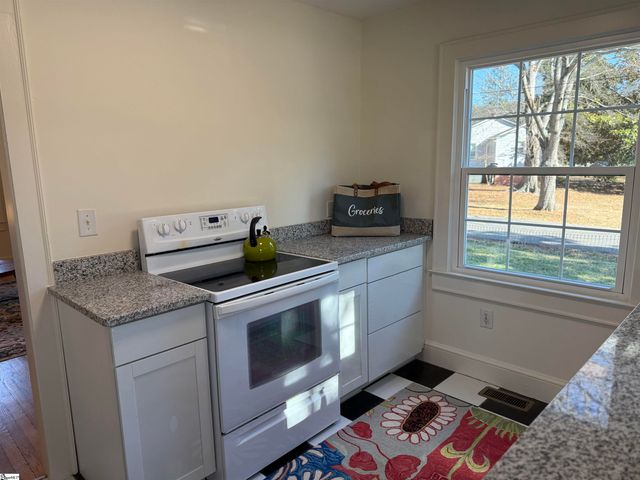 236 Vintage Avenue, Greenville, SC 29607