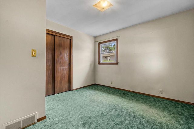 1815 Jupiter AVENUE, Racine, WI 53404