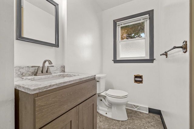 1815 Jupiter AVENUE, Racine, WI 53404