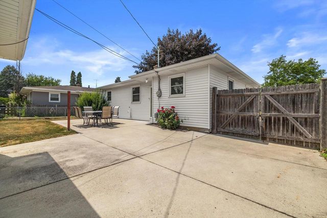 1815 Jupiter AVENUE, Racine, WI 53404