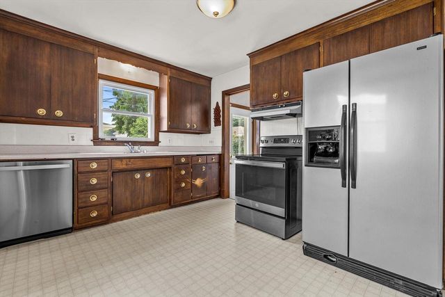 1815 Jupiter AVENUE, Racine, WI 53404