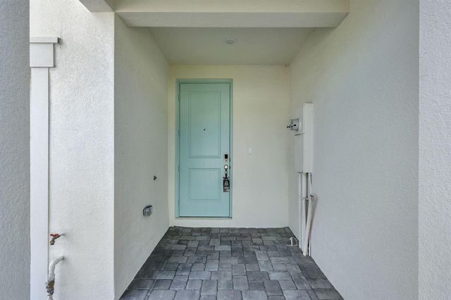 5694 SE EDGEWATER Circle, Stuart, FL 34997