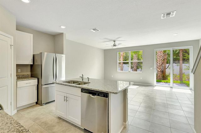 5694 SE EDGEWATER Circle, Stuart, FL 34997
