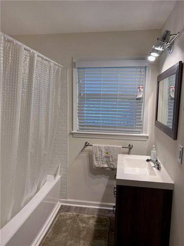 1180 Starline SE Drive, Smyrna, GA 30080