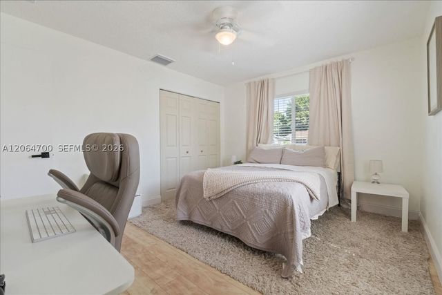 3820 NW 5th St, Lauderhill, FL 33311