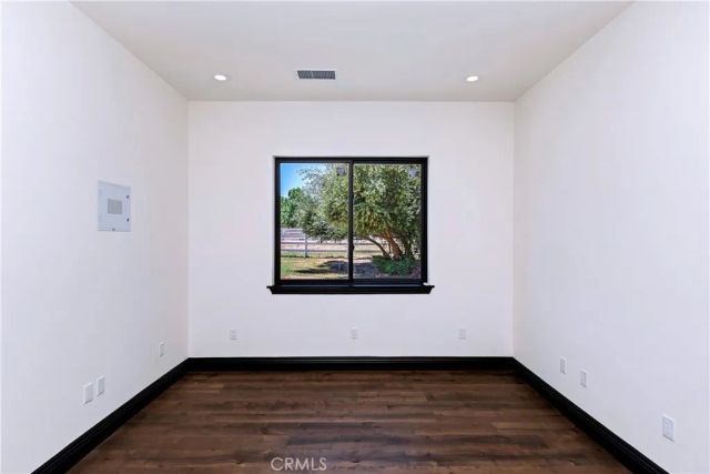 17370 Rodeo Road, Lake Elsinore, CA 92530