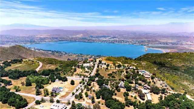 17370 Rodeo Road, Lake Elsinore, CA 92530