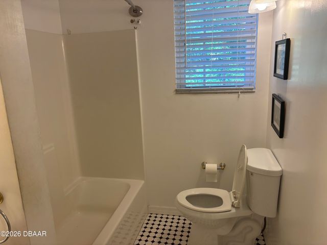18 Jefferson Landing, Daytona Beach, FL 32118