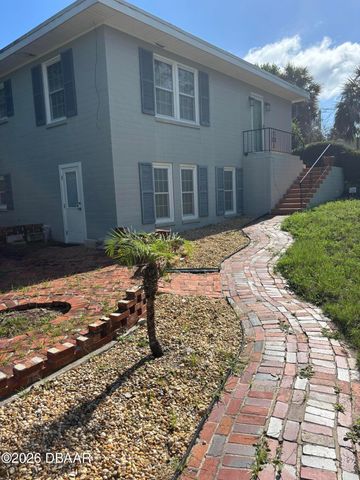 18 Jefferson Landing, Daytona Beach, FL 32118