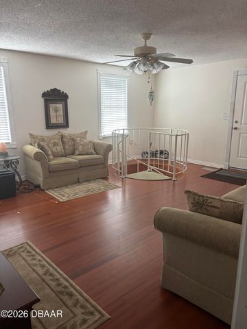 18 Jefferson Landing, Daytona Beach, FL 32118