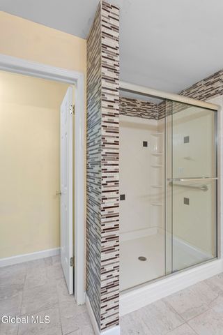 145 Killarney Drive, Niskayuna, NY 12309