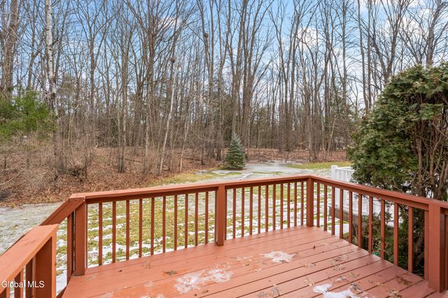 145 Killarney Drive, Niskayuna, NY 12309